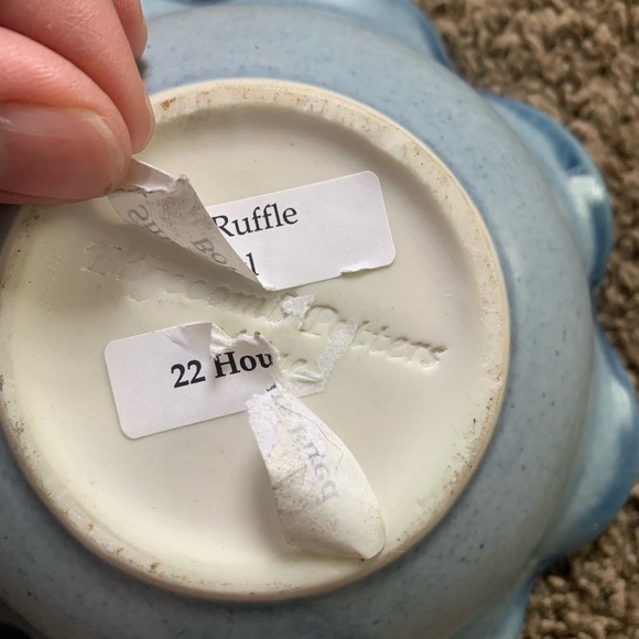 Edgecomb Potters Small Ruffle Bowl - Picture 3 of 3